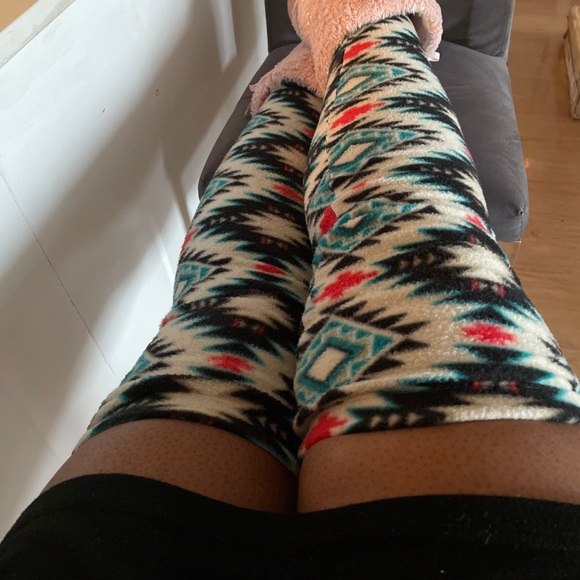 Fleece Leg Warmers and Neck Gaiter Set. - Picture 11 of 12